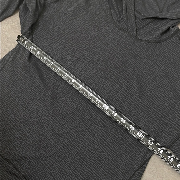 Lululemon Squad Goals Hoodie size 6 - Picture 4 of 7